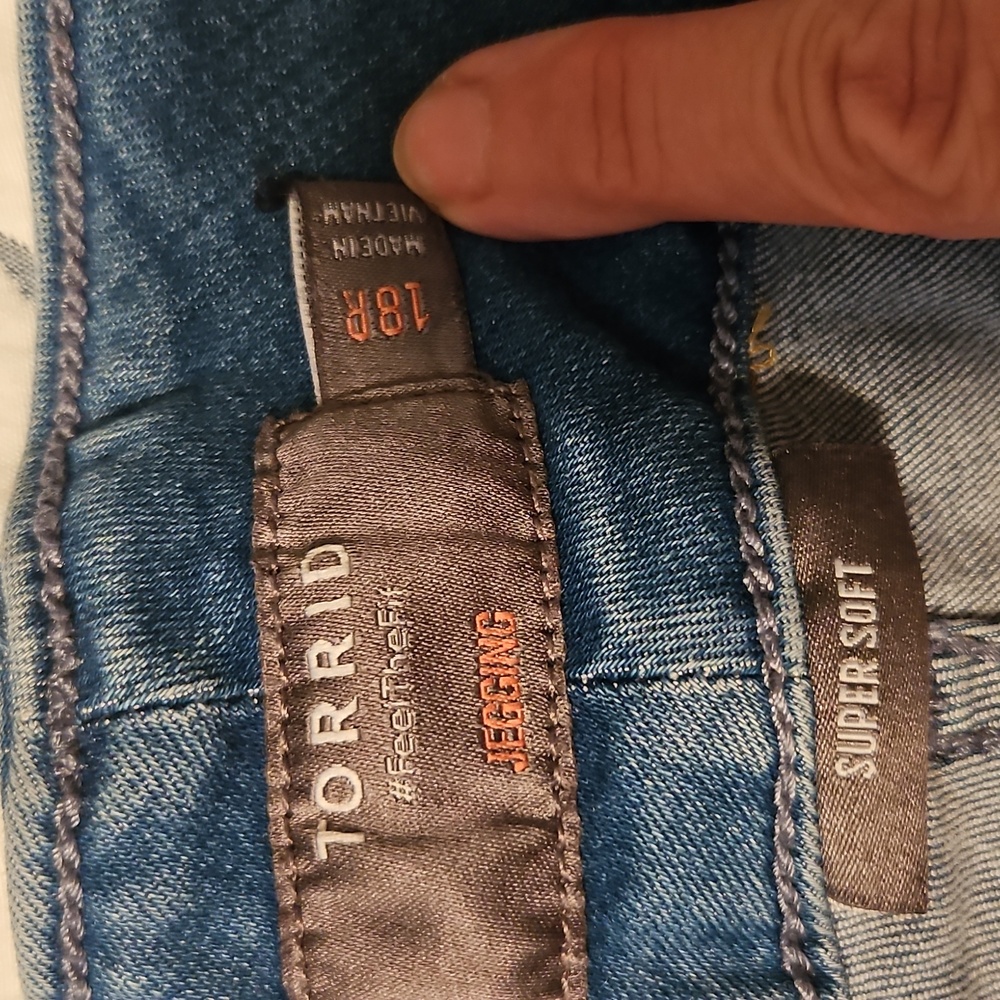 Torrid Jegging - Picture 2 of 5